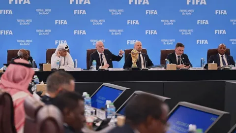 詹姆斯总分突破50000分：创职业生涯新高